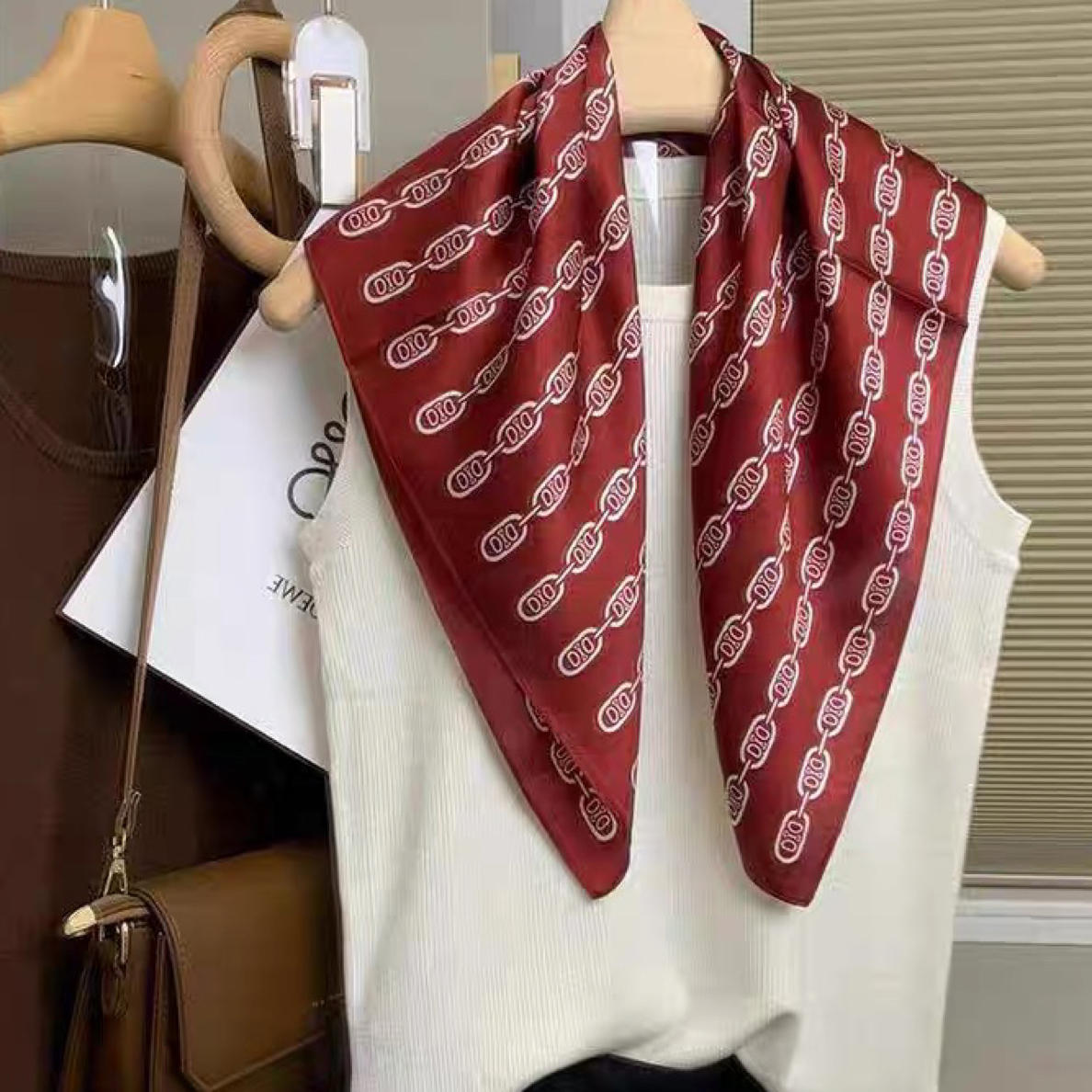 【勃艮第红】 巨显白100%桑蚕丝缎面12姆米65cm小方巾披肩围巾