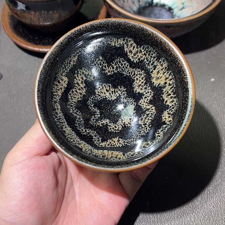 茶盏这个时候才开始准备