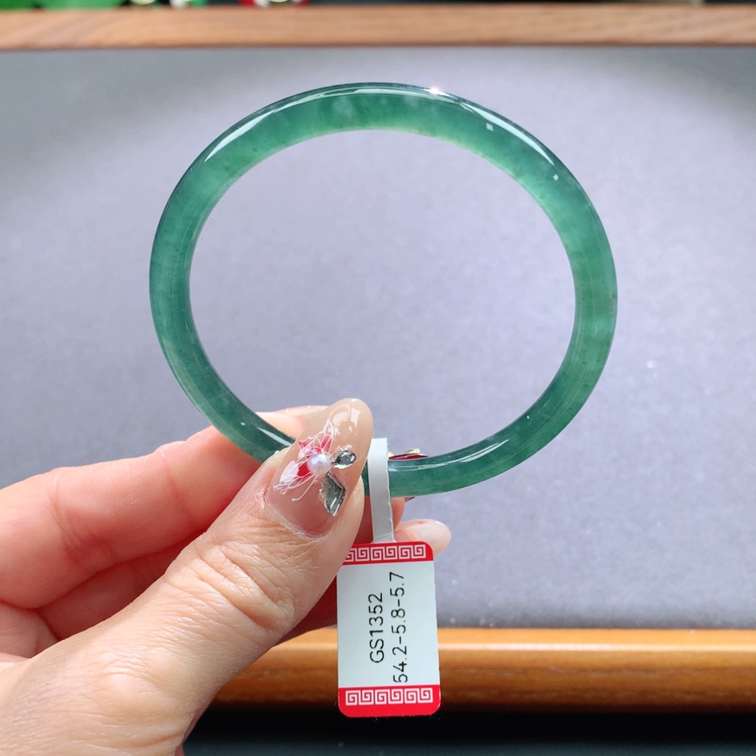 翡翠手镯未镶嵌天然翡翠手镯叮当手镯