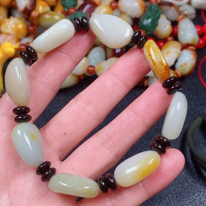 和田玉手链未镶嵌