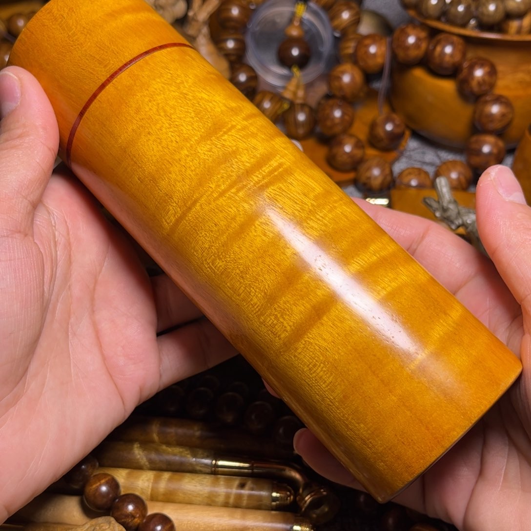 金丝楠保温杯花纹