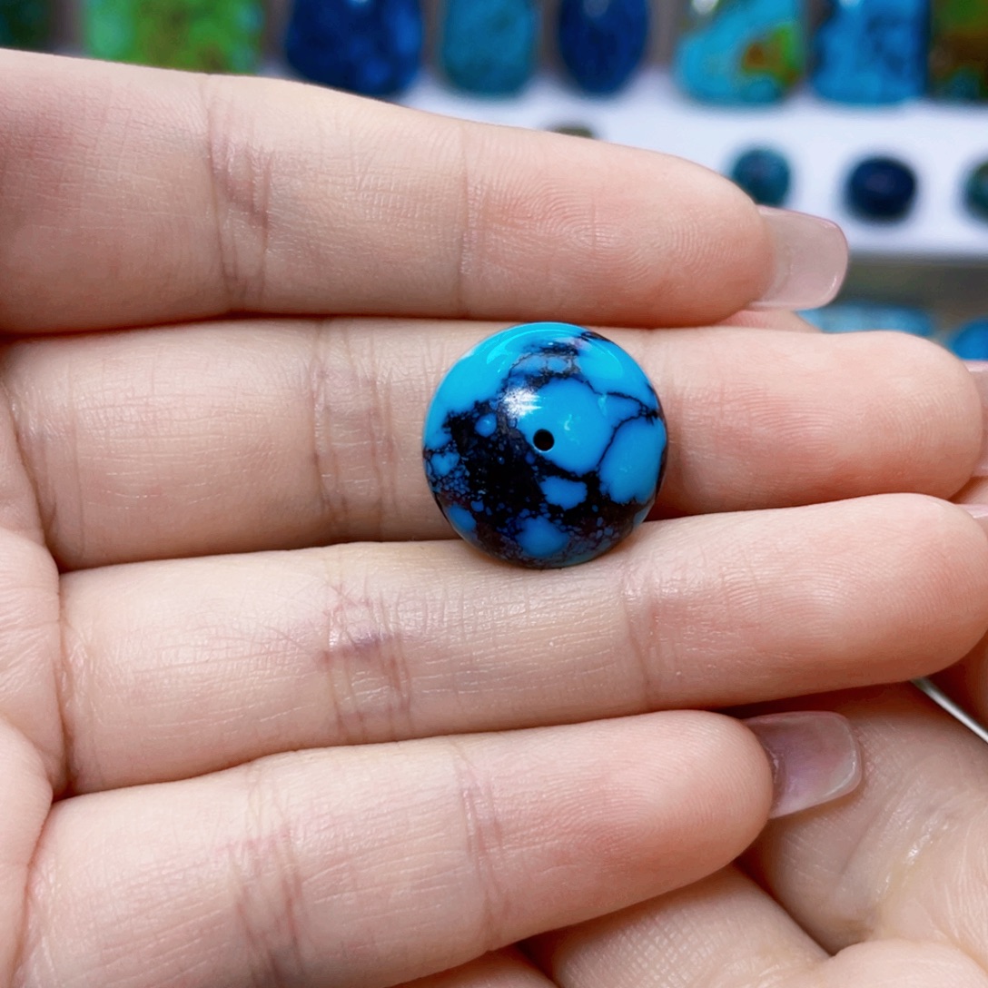 绿松石未镶嵌饰品