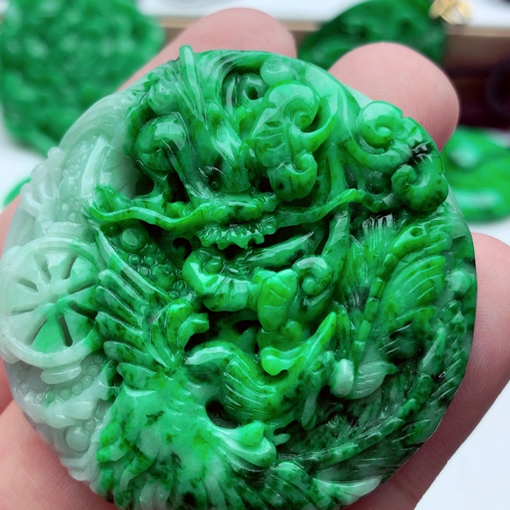 翡翠未镶嵌吊坠(不含链)