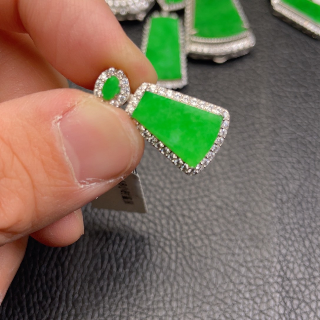 翡翠吊坠(不含链)银S925镶嵌吊坠