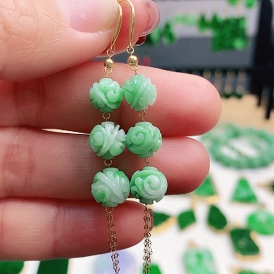 翡翠耳饰18K金镶嵌耳饰