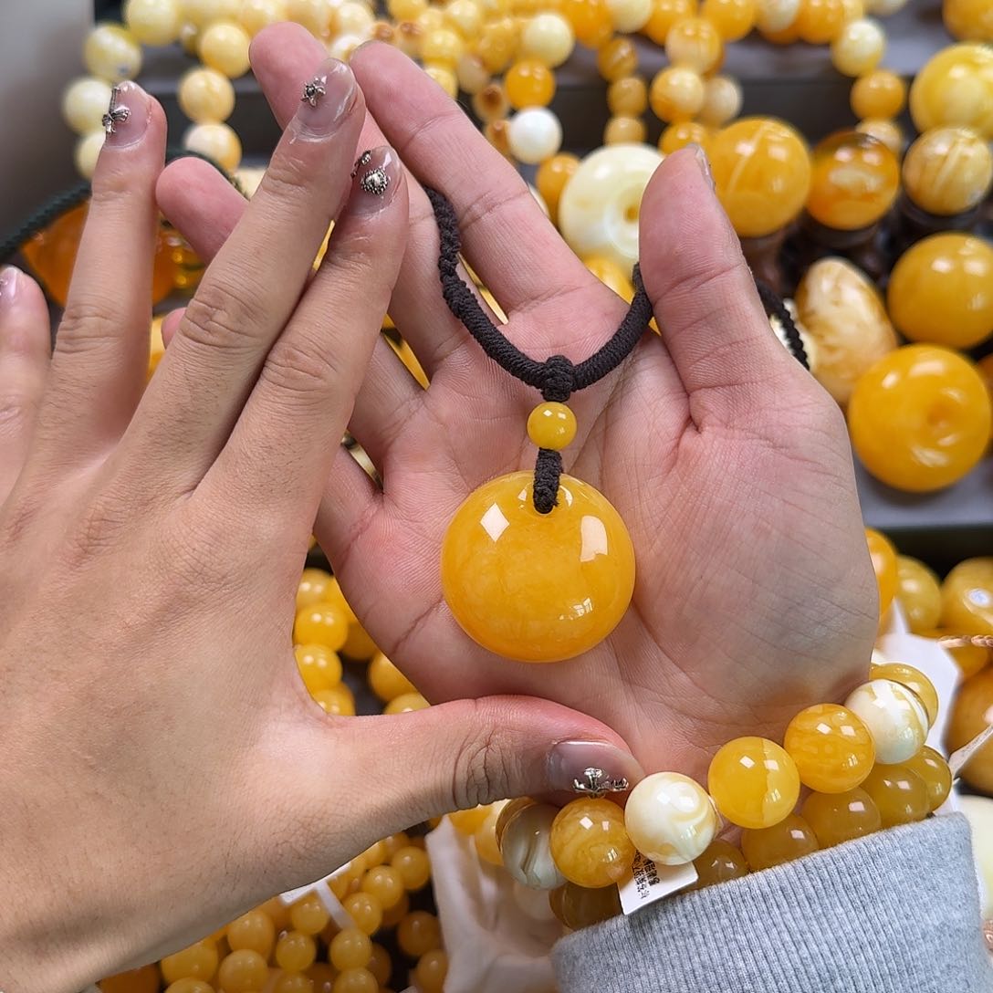 琥珀珠宝奇石未镶嵌公主扣