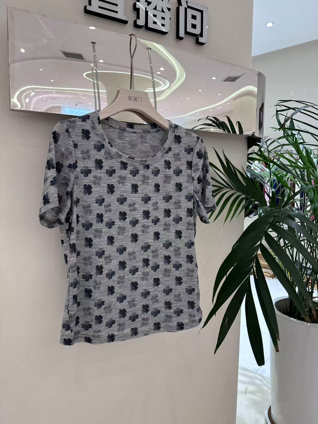 高端时尚气质百搭天丝上衣995