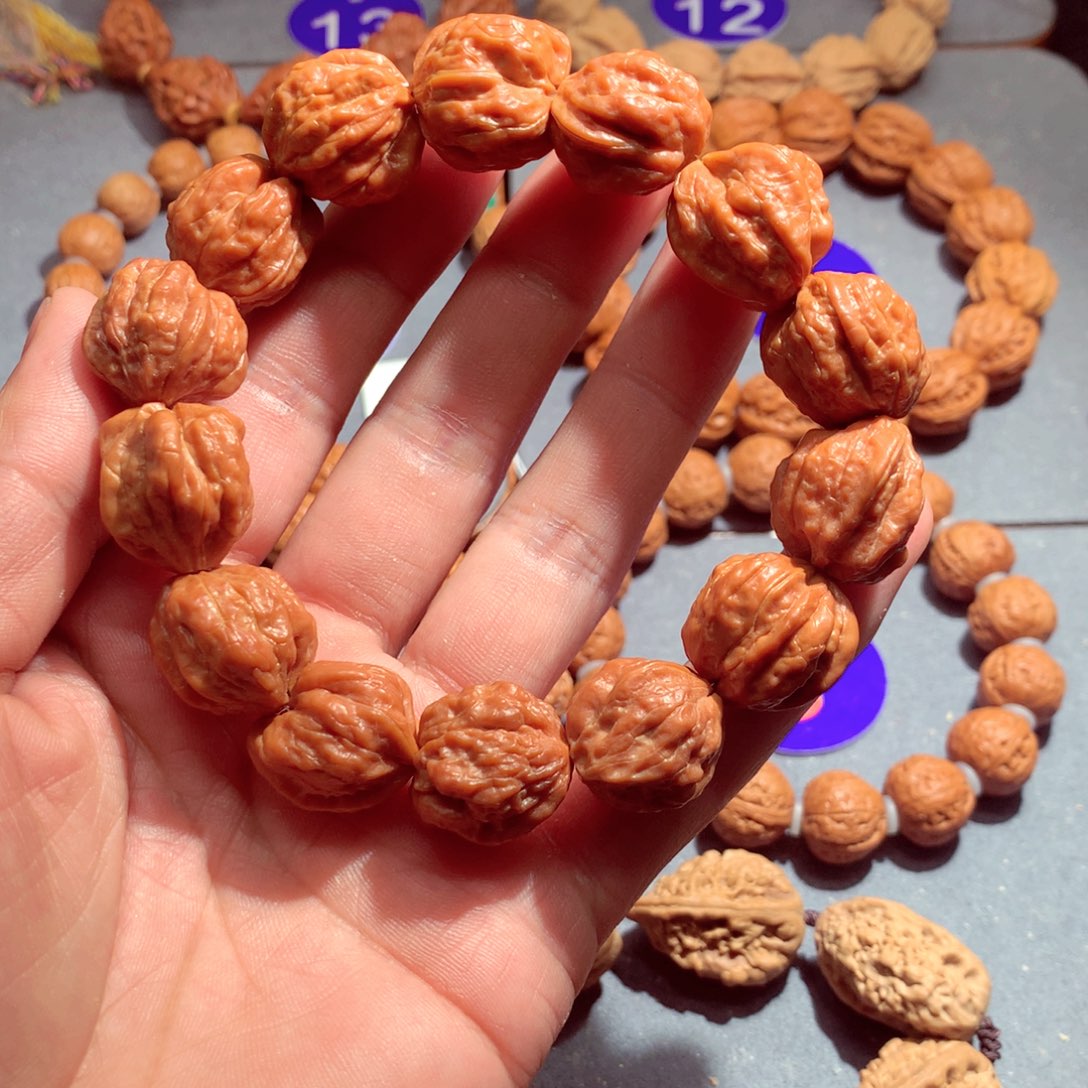 文玩核桃吊坠蛤蟆头