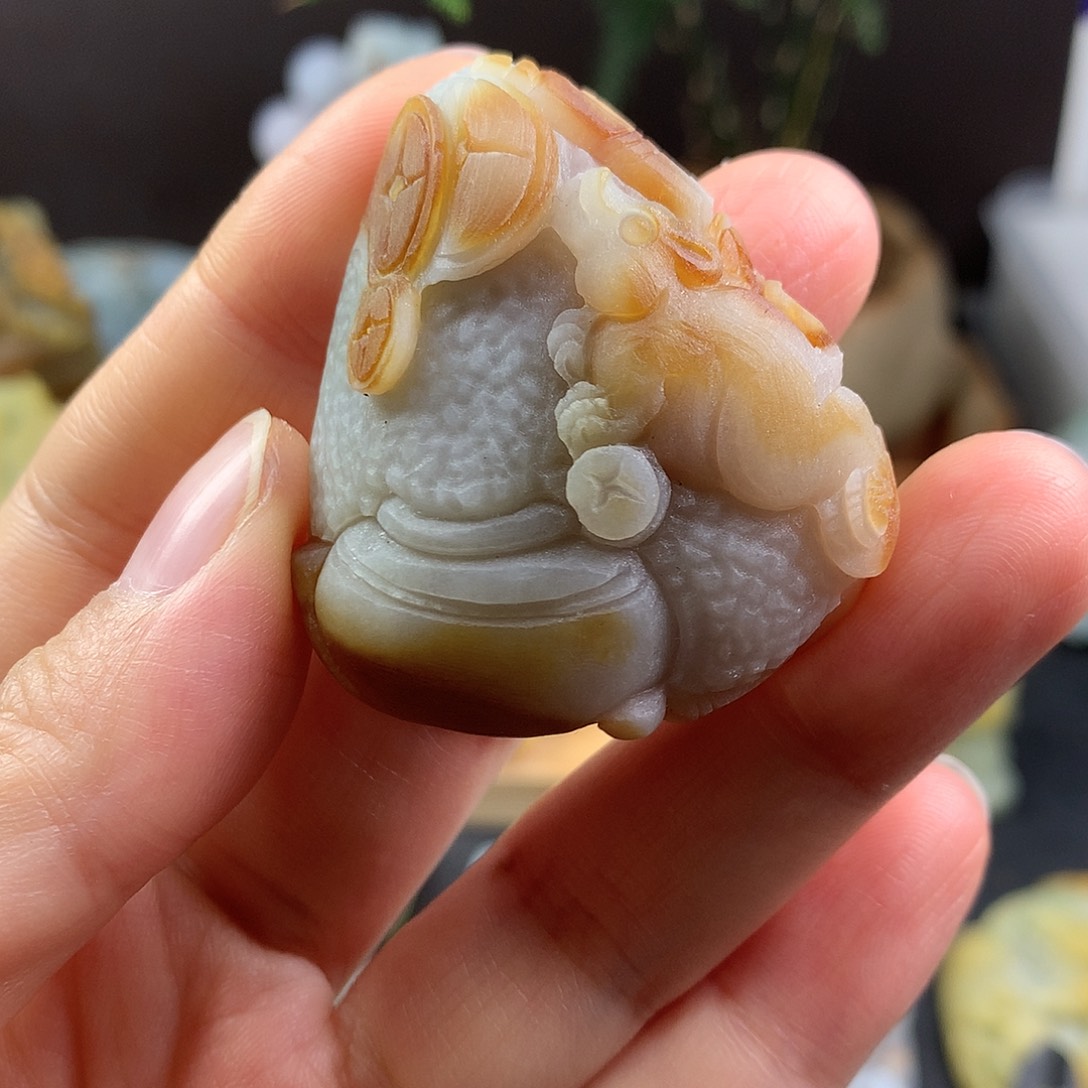 定制翡翠未镶嵌八破