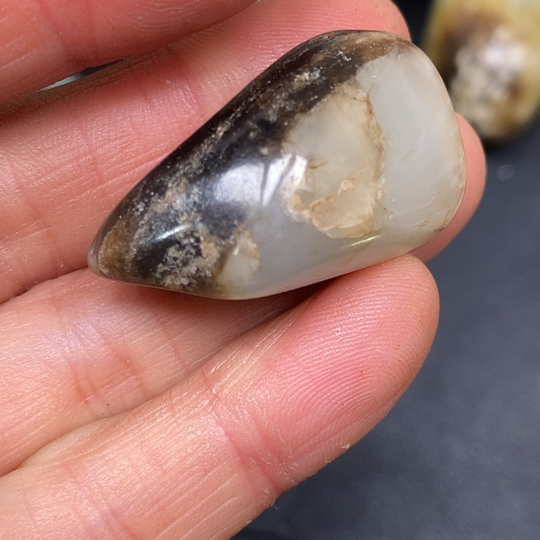 和田玉未镶嵌珠宝奇石