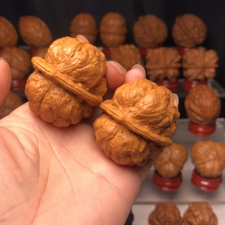 芥***末桃核吊坠567金蟾疙瘩包