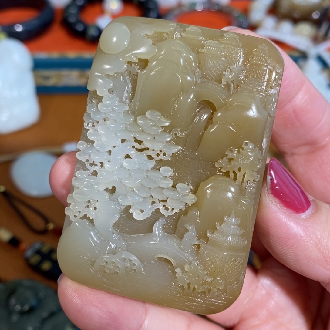 和田玉未镶嵌颈饰