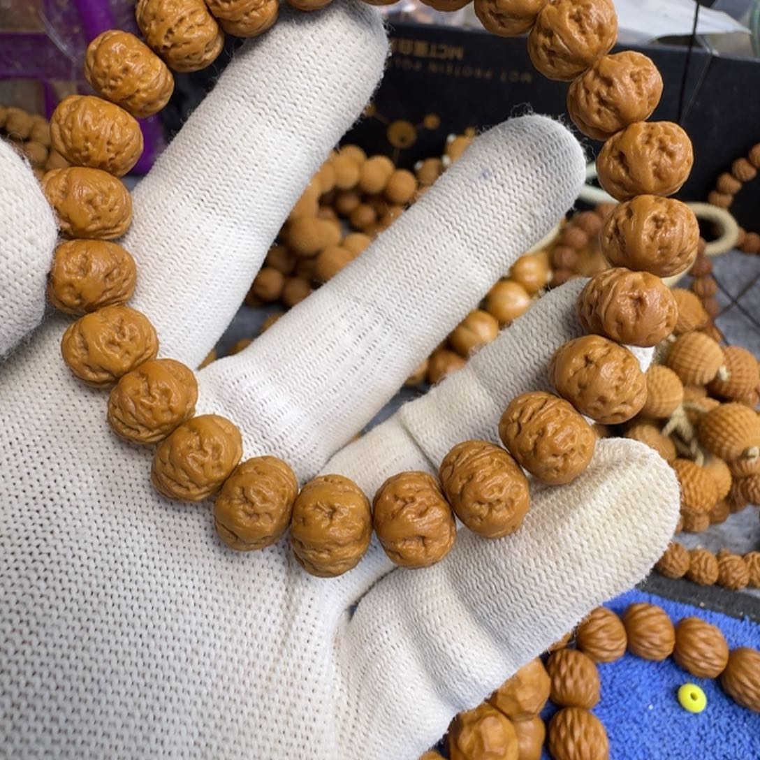 猴头核桃手串猴头雕刻京八楞手串