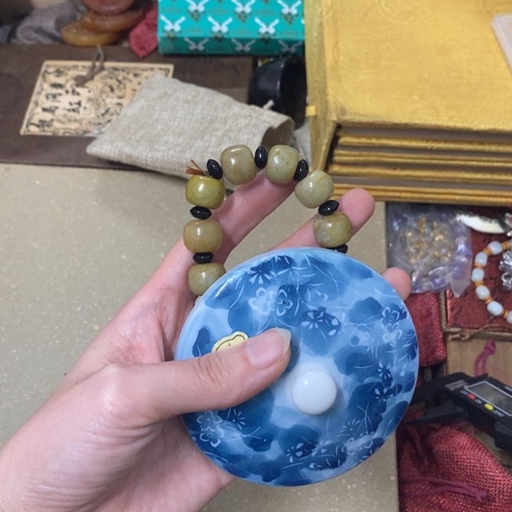 摆件中古工艺品一件