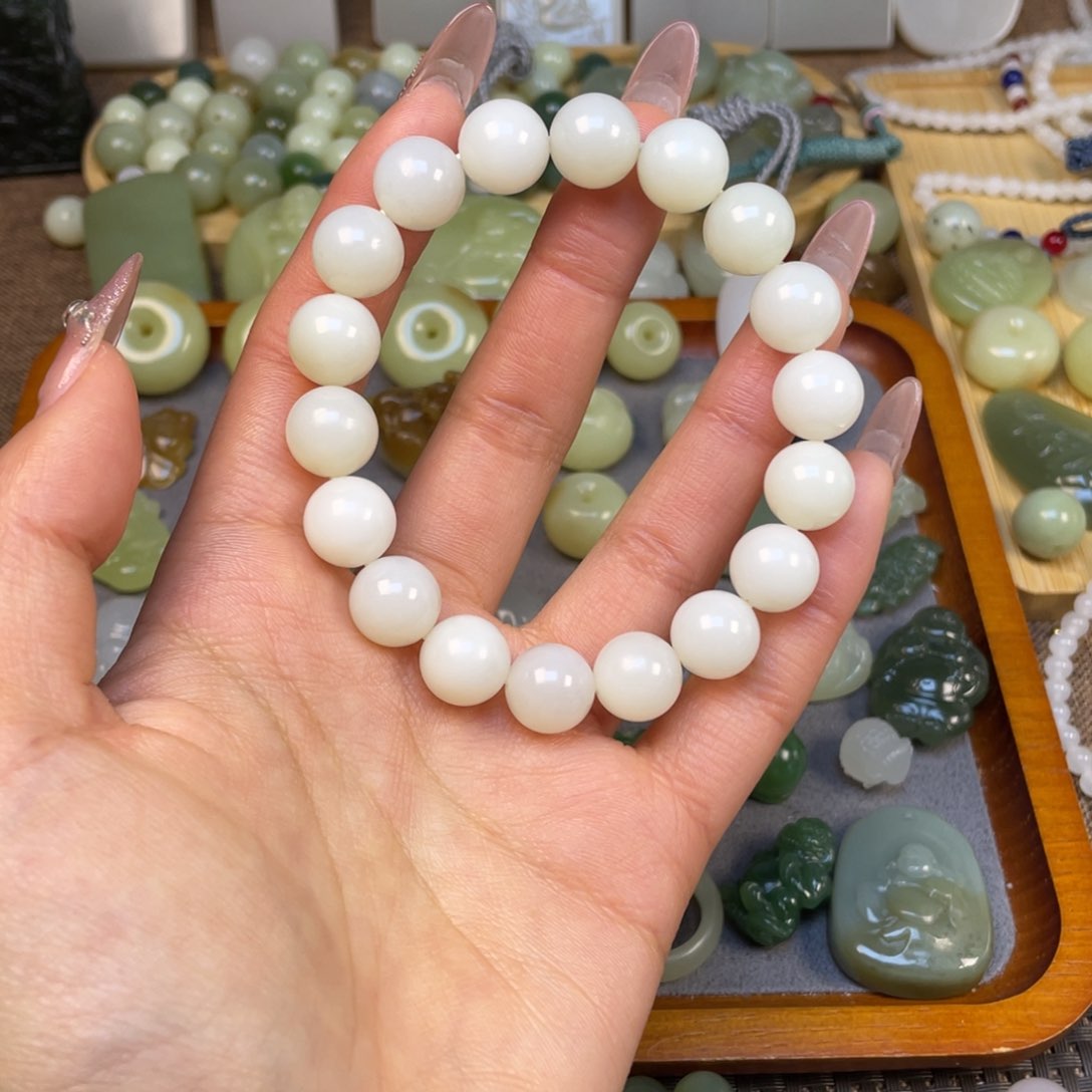 和田玉手串未镶嵌