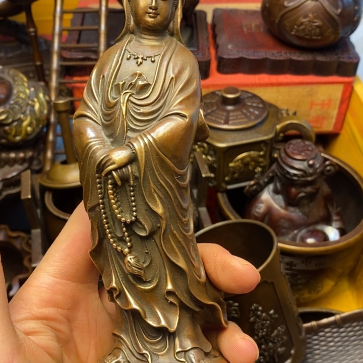 铜器摆件做工精良