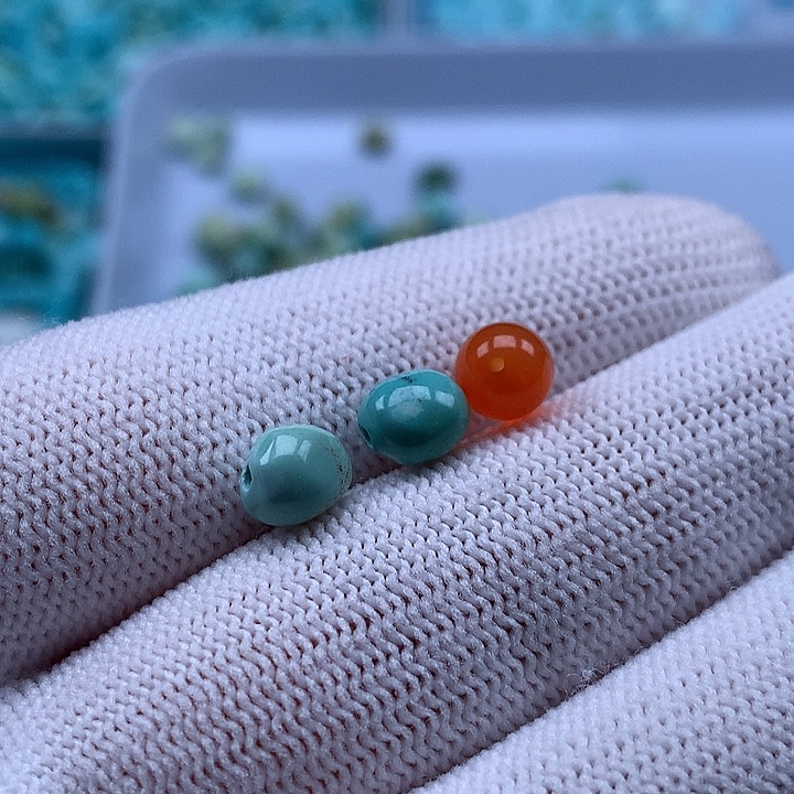 南红玛瑙未镶嵌珠宝奇石