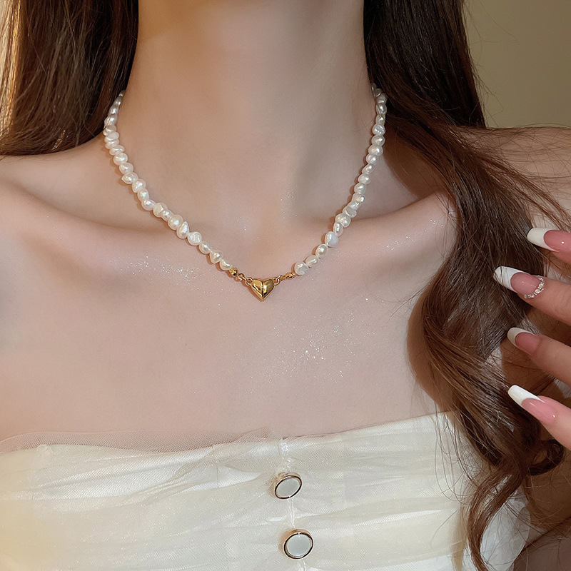 合金项链 18K厚金爱心磁吸锁骨项链