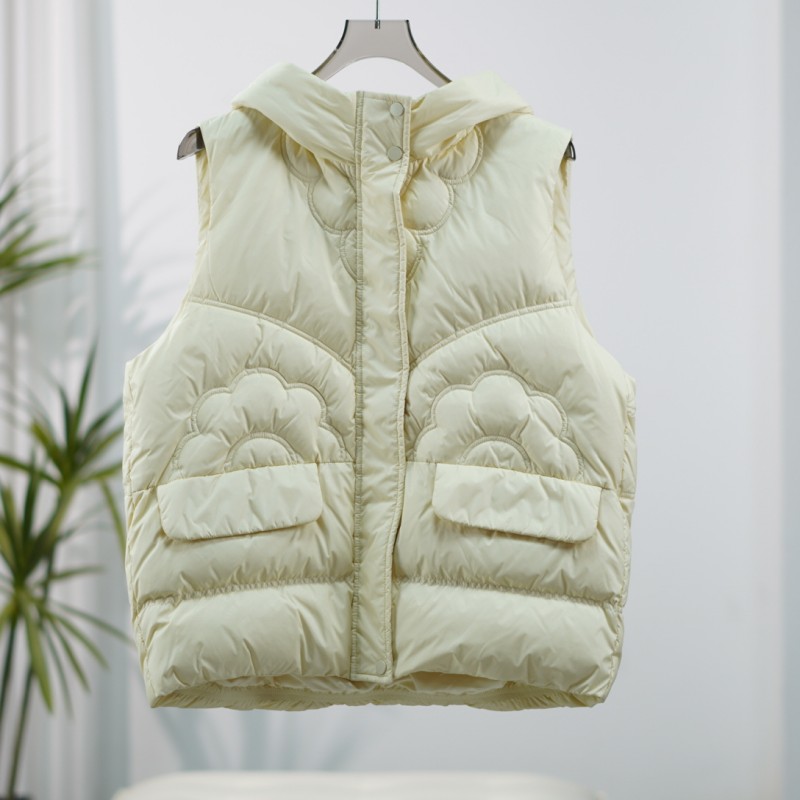 衣X系列   F404  女装时尚撤柜秋冬羽绒马甲淡黄色