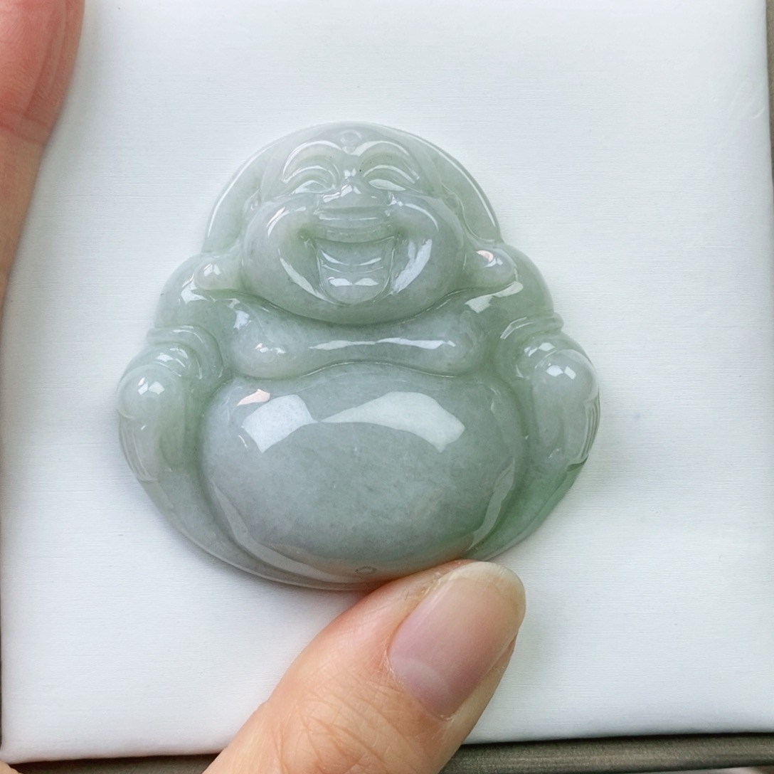 翡翠颈饰未镶嵌佛公