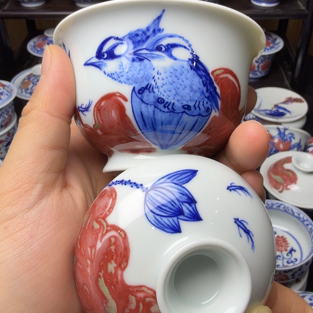 青花釉里红花鸟布袋盖碗不合缝