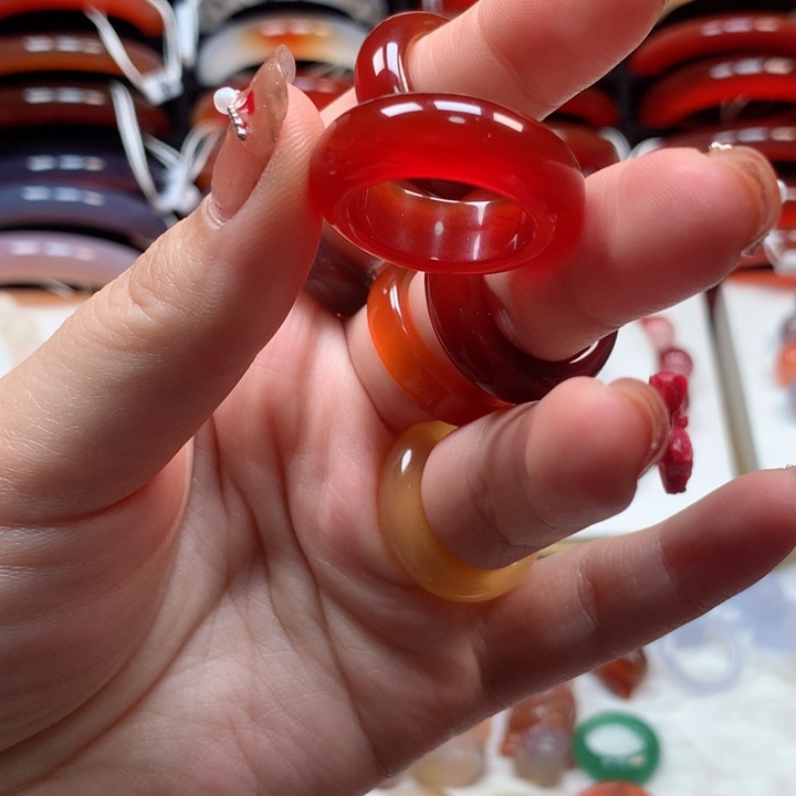 玛瑙/玉髓手镯未镶嵌喜****安