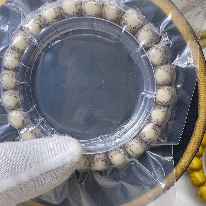 【闪购商品】星月菩提吊坠卡9.5尺寸黄金瞳