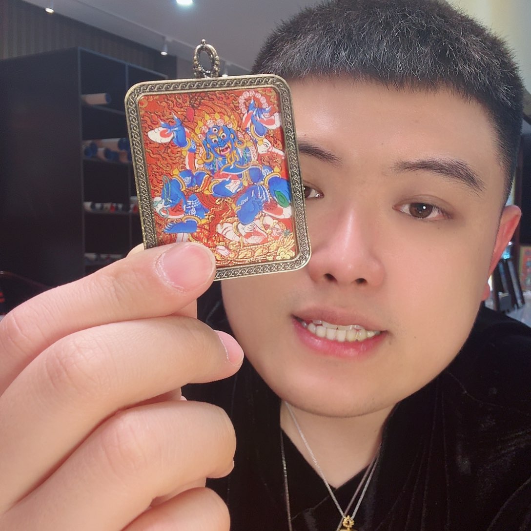 装裱画我***糕六臂玛哈嘎拉带壳子的