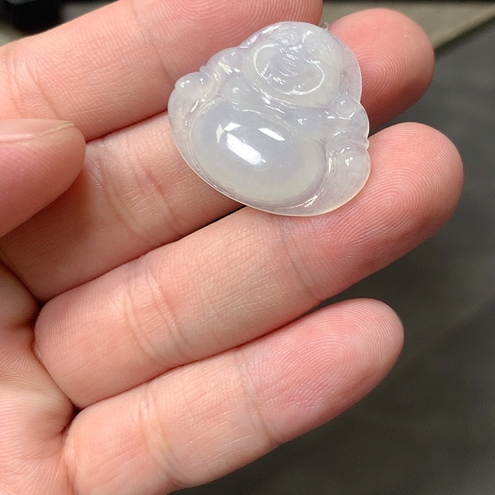 翡翠颈饰未镶嵌佛