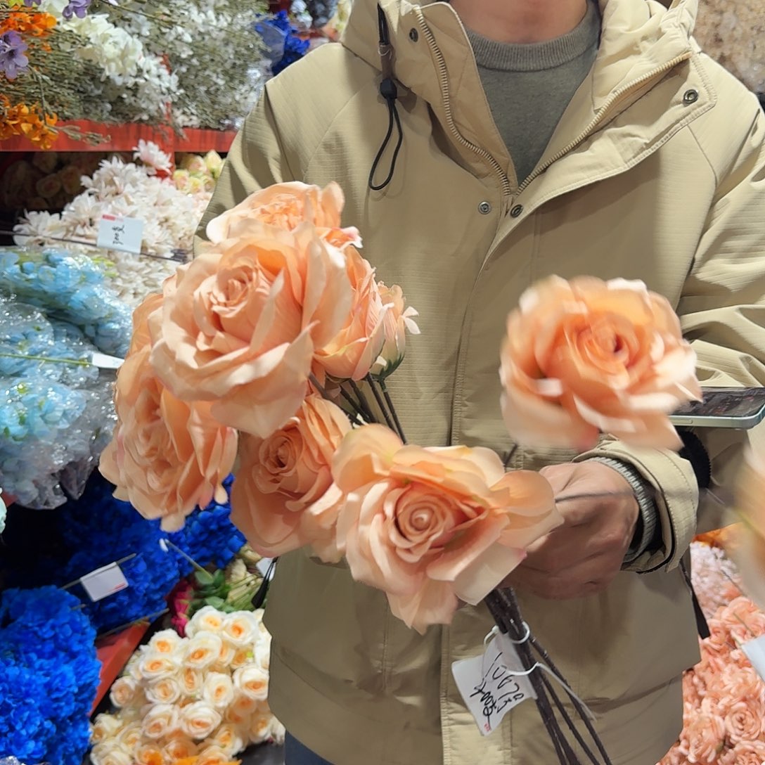 412号三头玫瑰豆沙粉10支