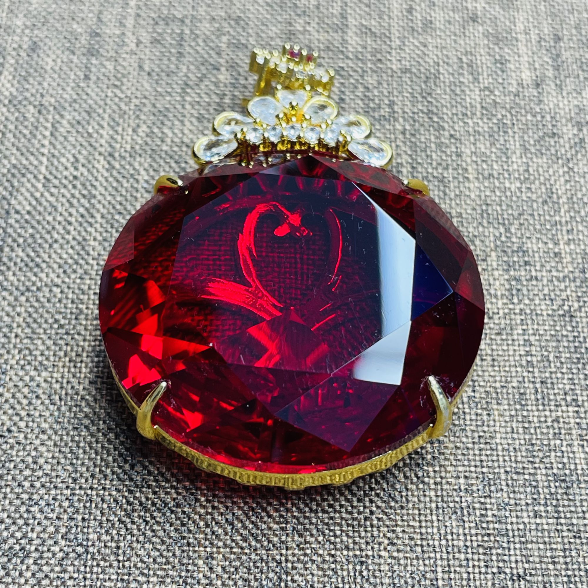 【锦希优选】F440-1D红吊坠多样性发一件