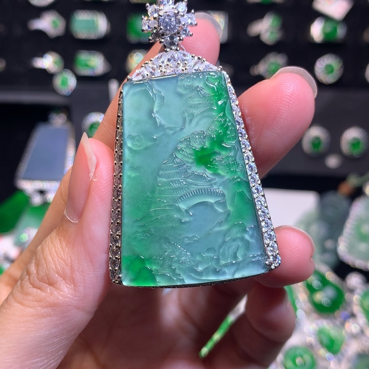 【闪购商品】翡翠吊坠(不含链)银S925镶嵌天然翡翠
