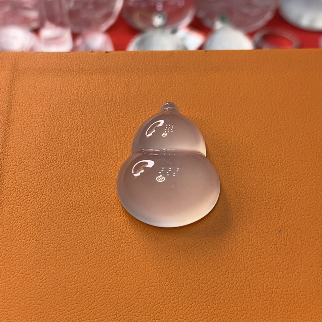 石英质玉未镶嵌吊坠