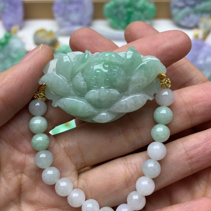 颈饰未镶嵌翡翠翡翠