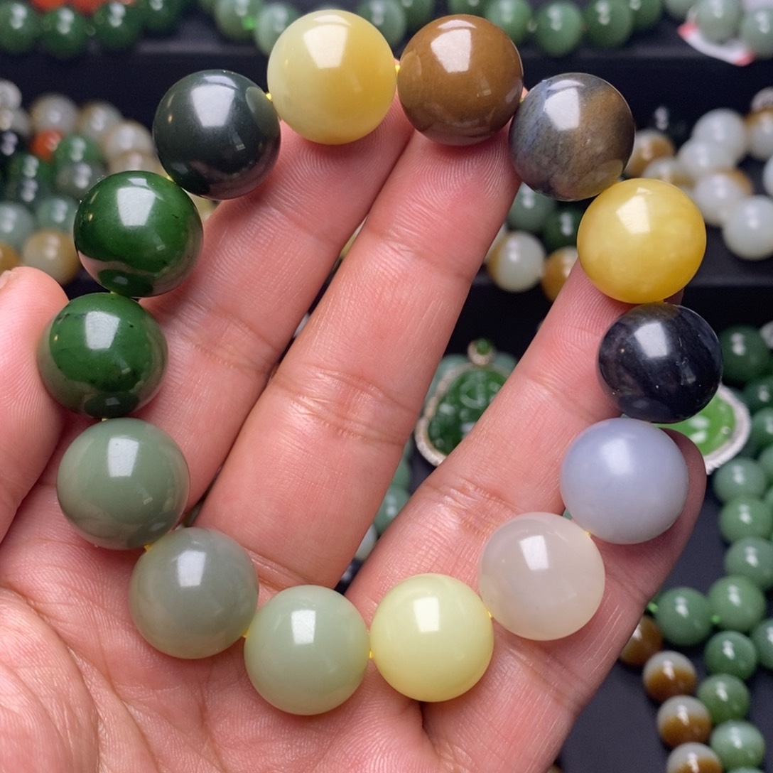 和田玉手串未镶嵌