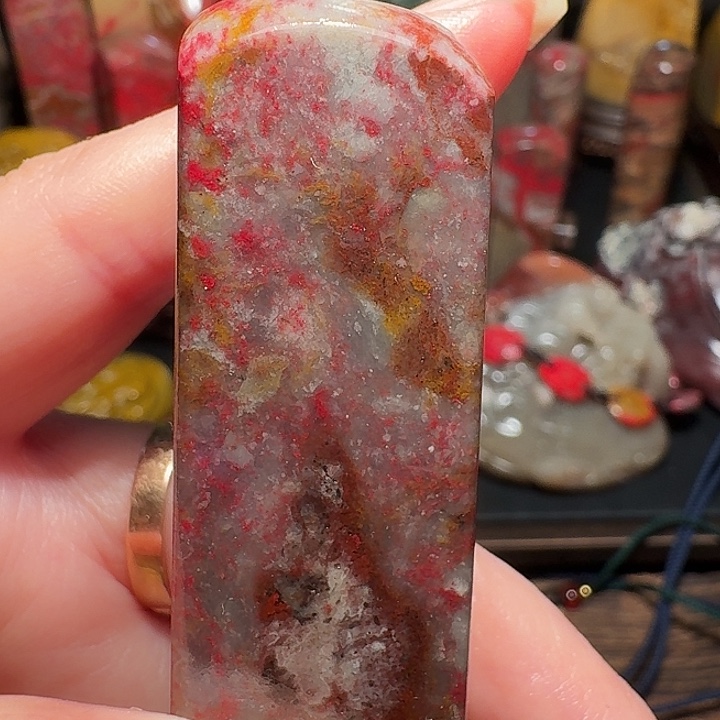 昌化鸡血石吴*发昌化鸡血石