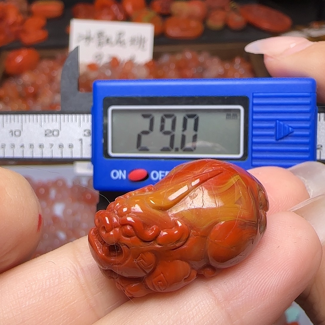 南红玛瑙未镶嵌颈饰