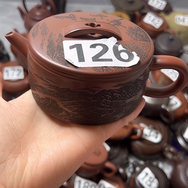 紫砂茶壶庞**信紫砂微瑕半手