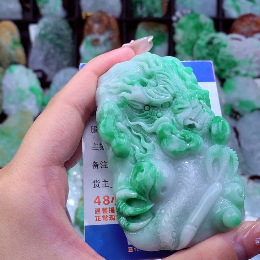 【闪购商品】翡翠颈饰未镶嵌挂件