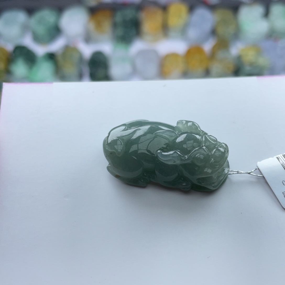 翡翠颈饰未镶嵌貔貅