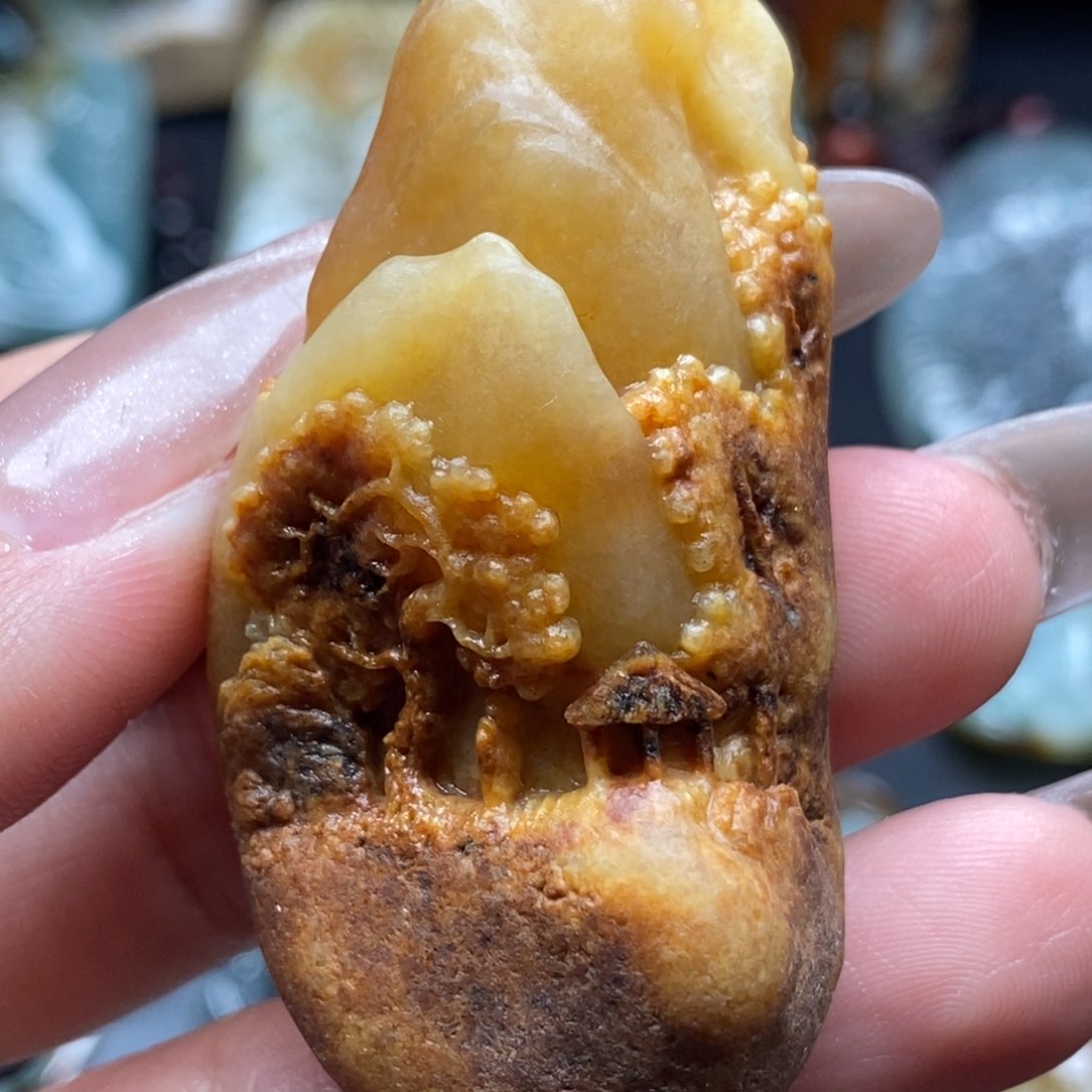 翡翠未镶嵌颈饰渔**家