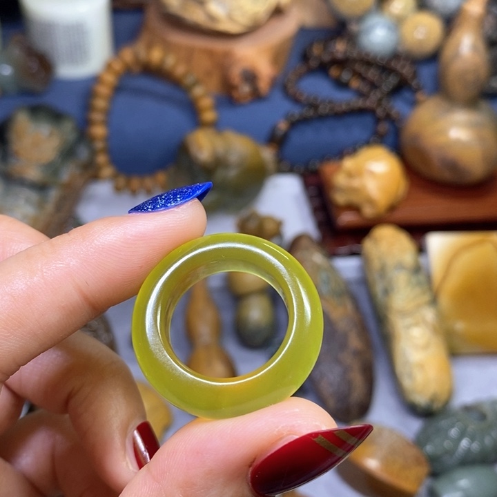 蛇纹石玉岫玉19.2 口未镶嵌