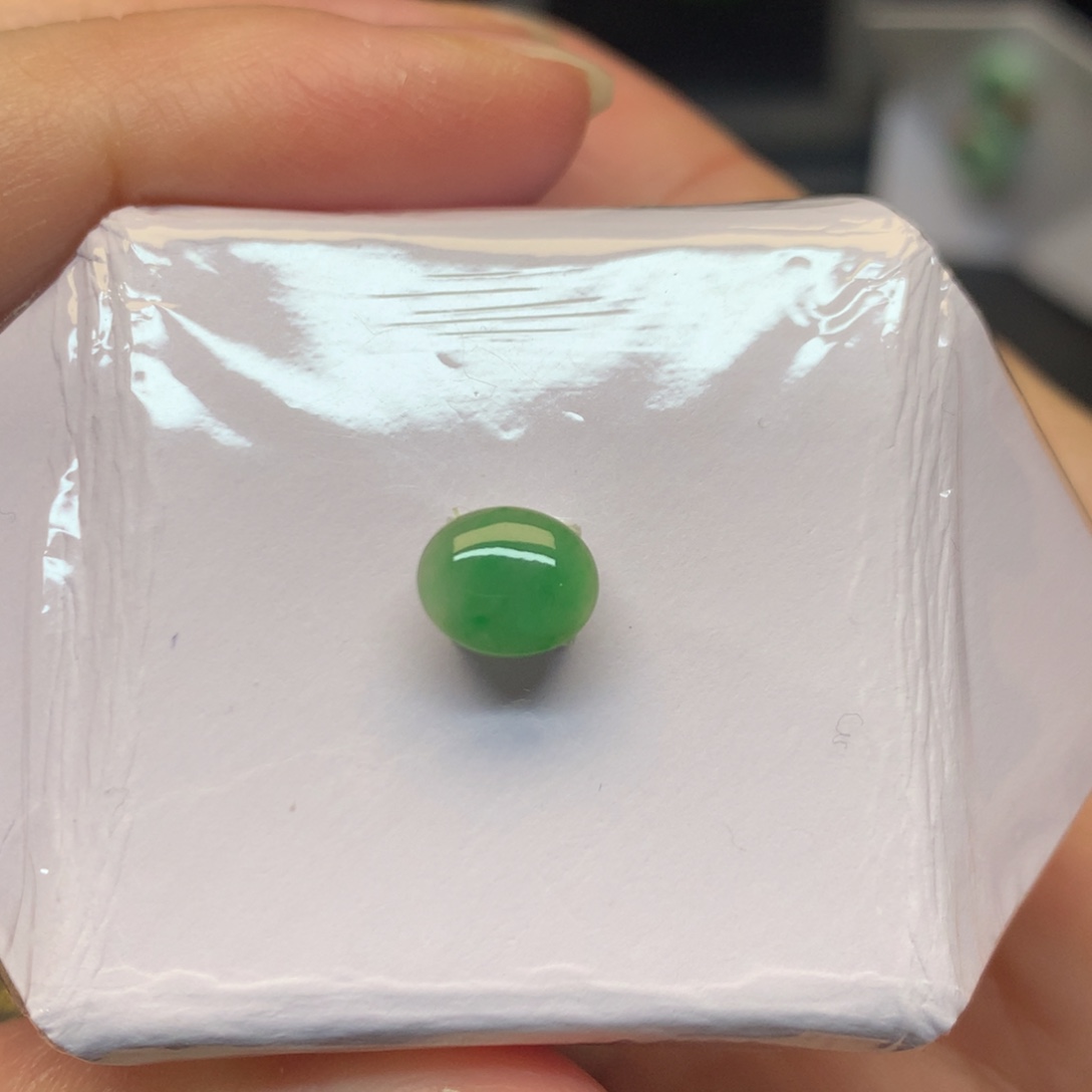 翡翠未镶嵌颈饰ywl