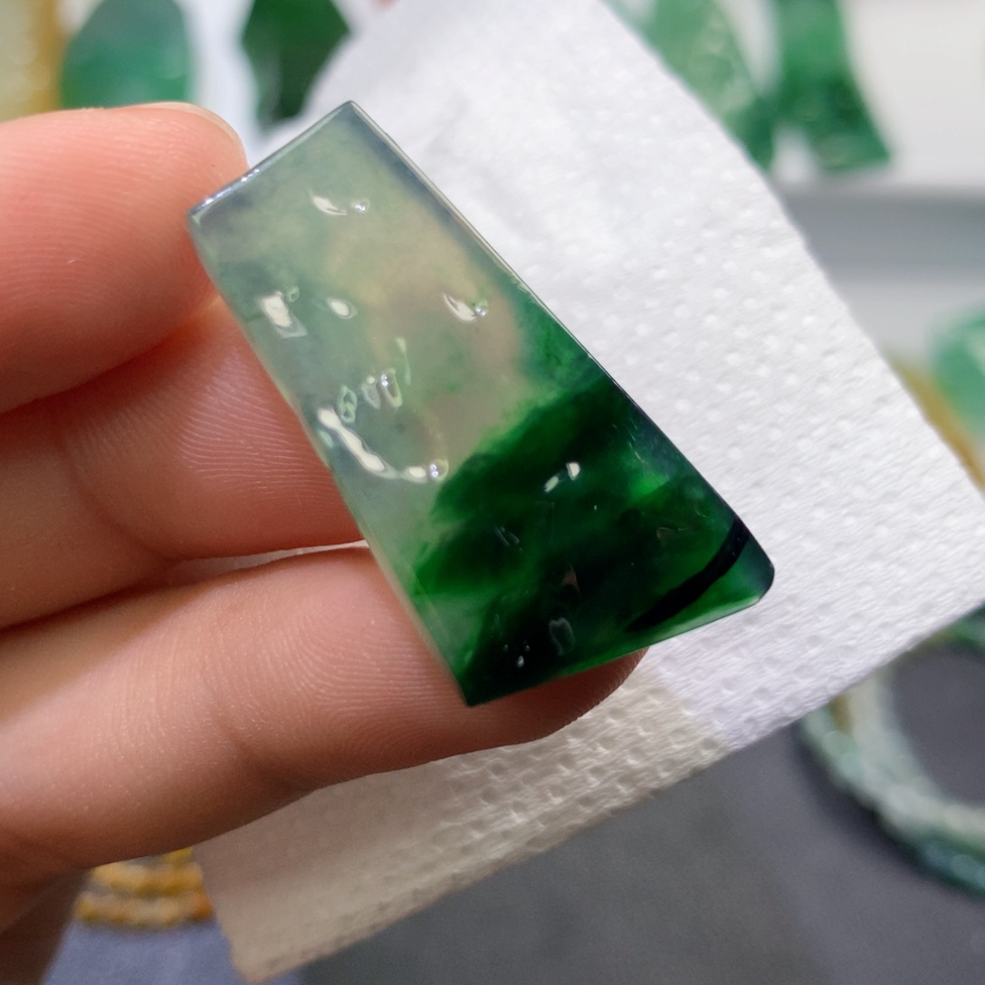 【闪购商品】颈饰未镶嵌翡翠