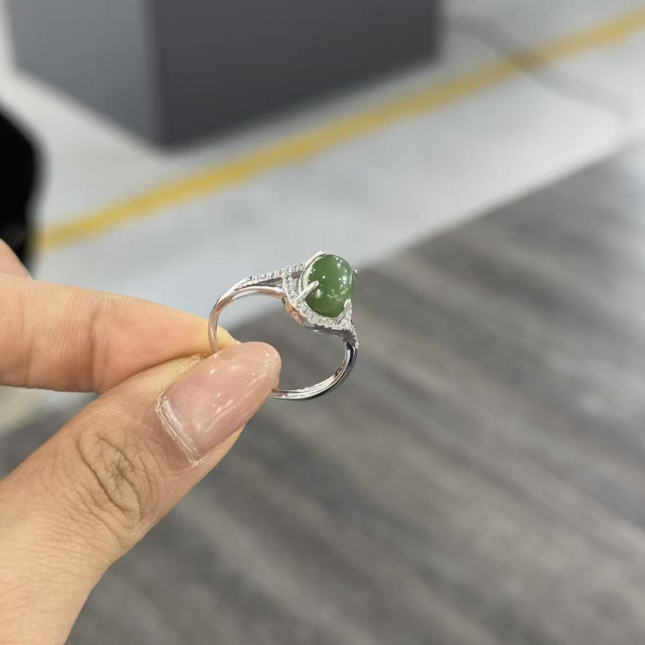 925银戒指  品质活口圈可调节绿色戒指