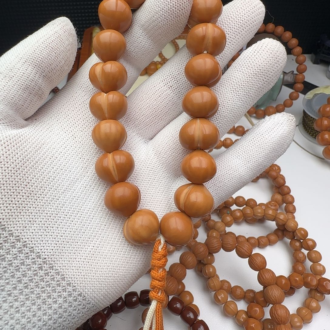 吊坠猴头核桃屁桃