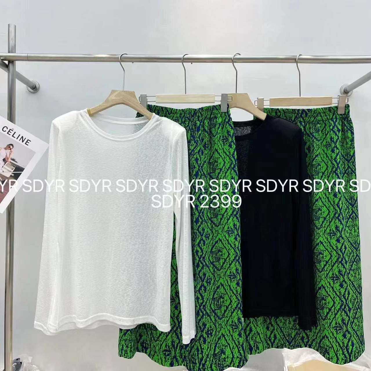 2399长袖+裙子套装