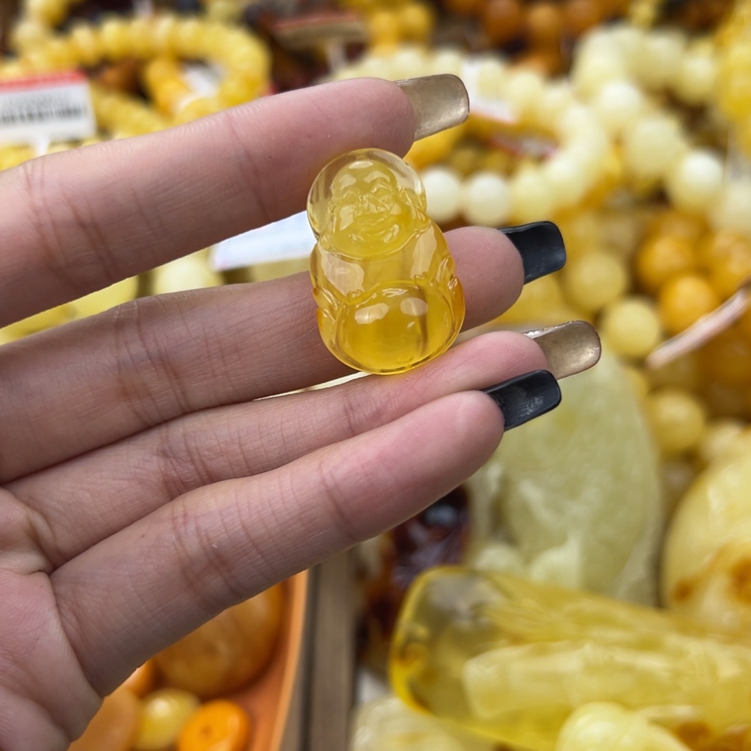 琥珀珠宝奇石未镶嵌