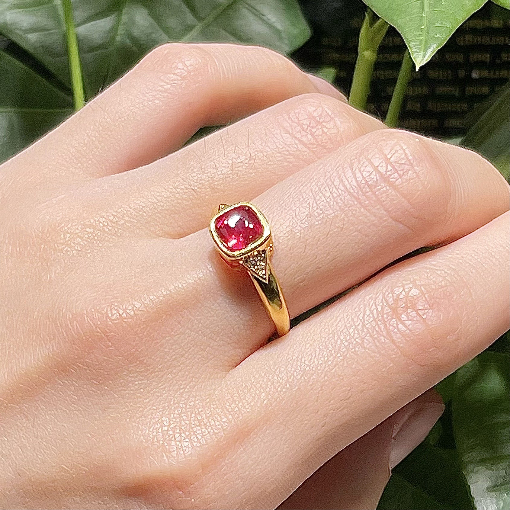 培育红宝石-中国好珍宝 18k金镶嵌红宝石小方糖设计款戒指