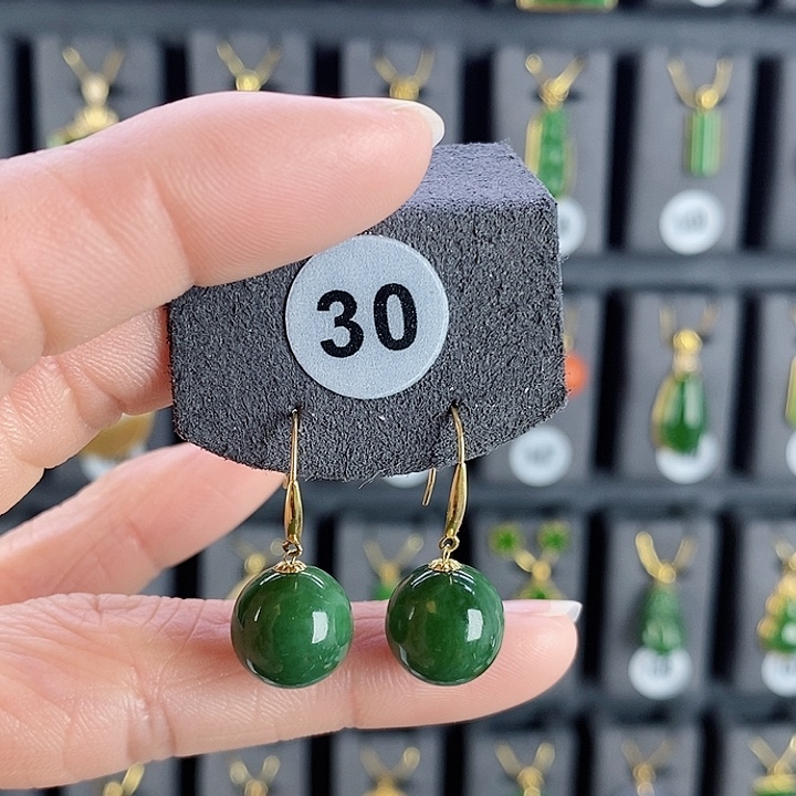 和田玉耳饰18K金镶嵌